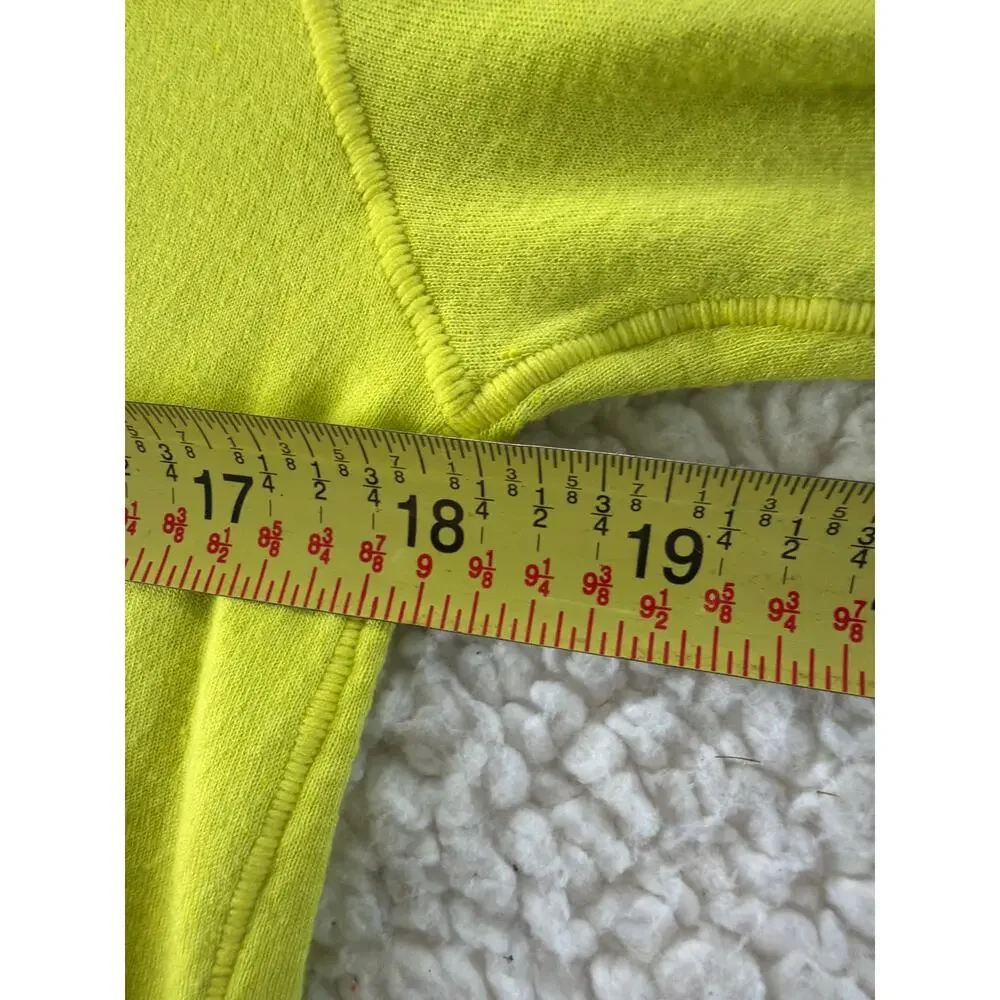 New Balance Heat Mens Shirt Medium Yellow Long Sleeve Pullover Athletic